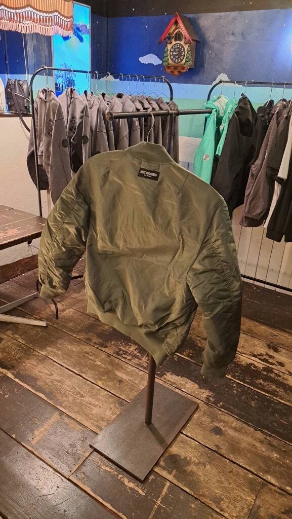 MA-1ジャケット（KHAKI）